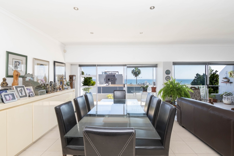 3 Bedroom Property for Sale in Sea Point Western Cape